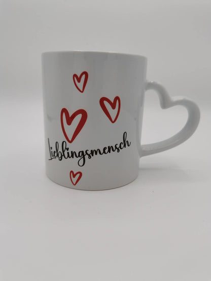 Becher Lieblingsmensch Herzhenkel, Kaffeebecher, Becher Geschenkidee zum Muttertag, Tasse zum Valentinstag , Keramiktasse Dekoschuppen