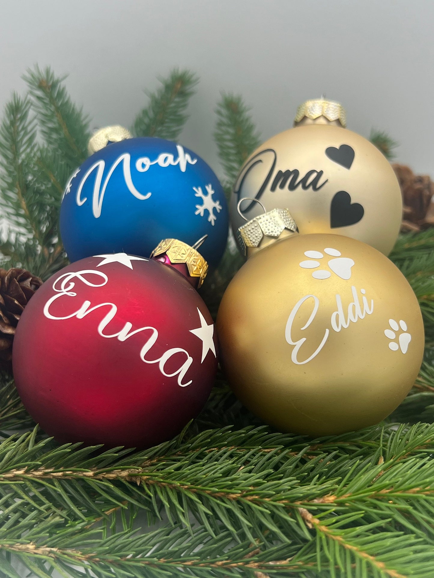 Weihnachtskugel mit Namen, Personalisiert als Geschenk